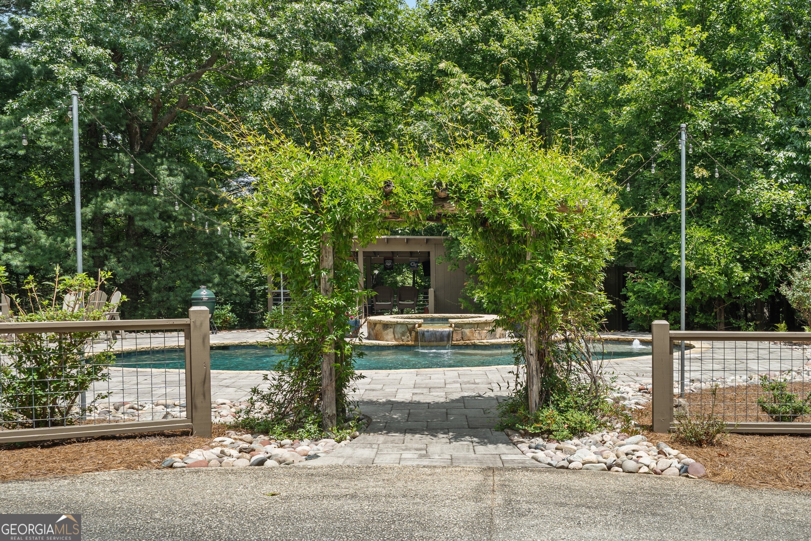 518 Grizzly Ridge Road Lakemont GA 30552