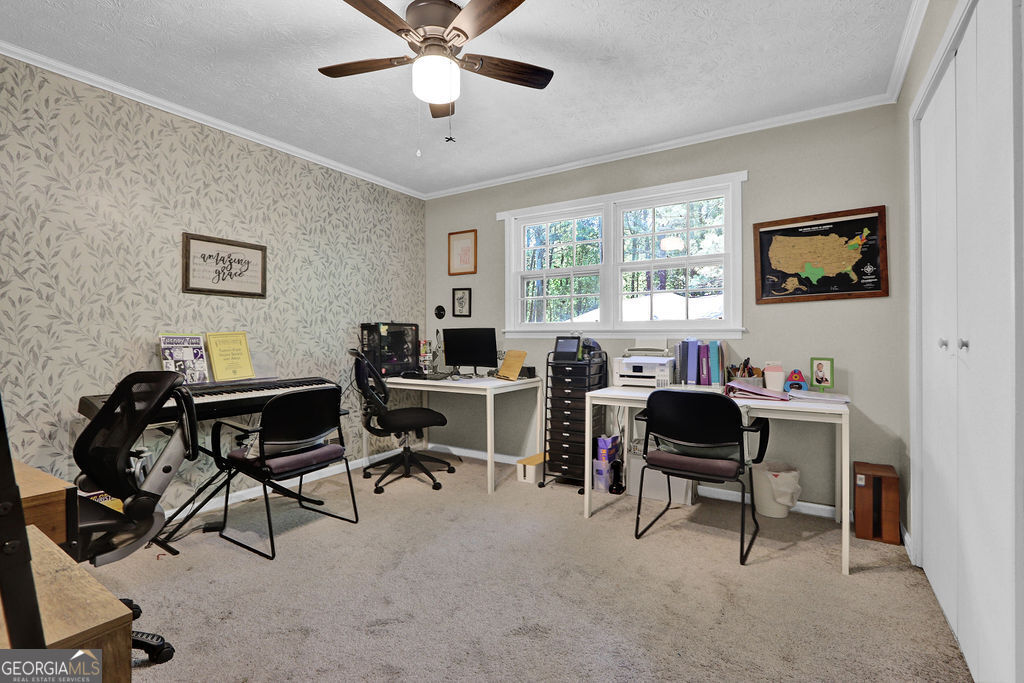 557 Rue Montaigne Stone Mountain GA 30083