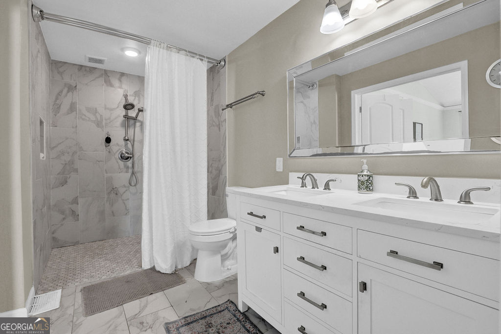 557 Rue Montaigne Stone Mountain GA 30083