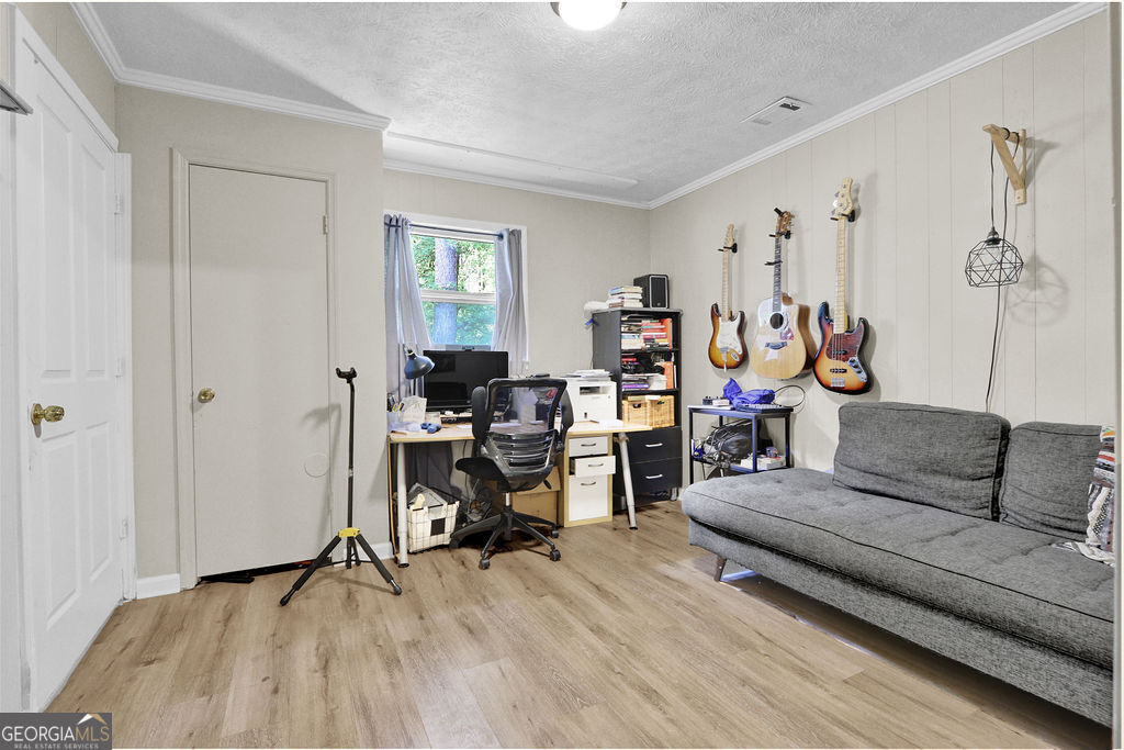 557 Rue Montaigne Stone Mountain GA 30083