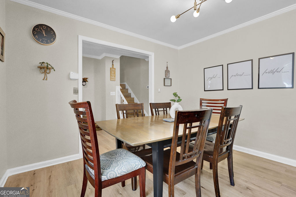 557 Rue Montaigne Stone Mountain GA 30083