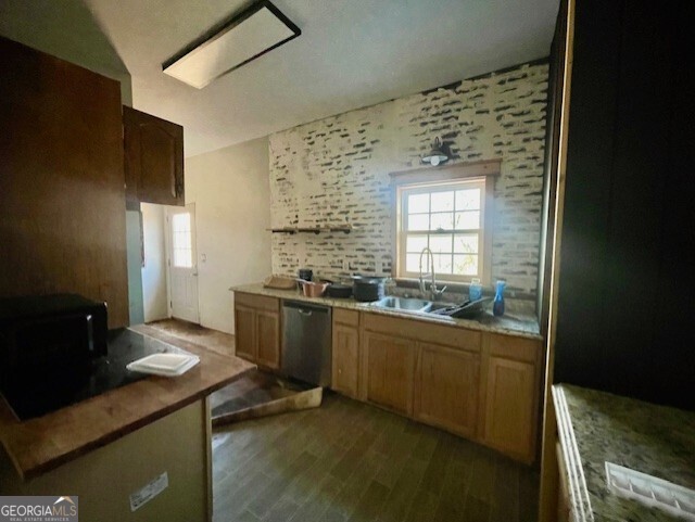 6070 Riggins Mill Road Dry Branch GA 31020