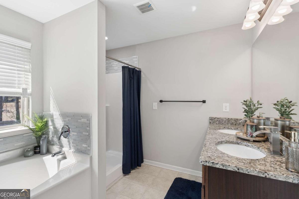 4065 Mcclendon Way Rex GA 30273