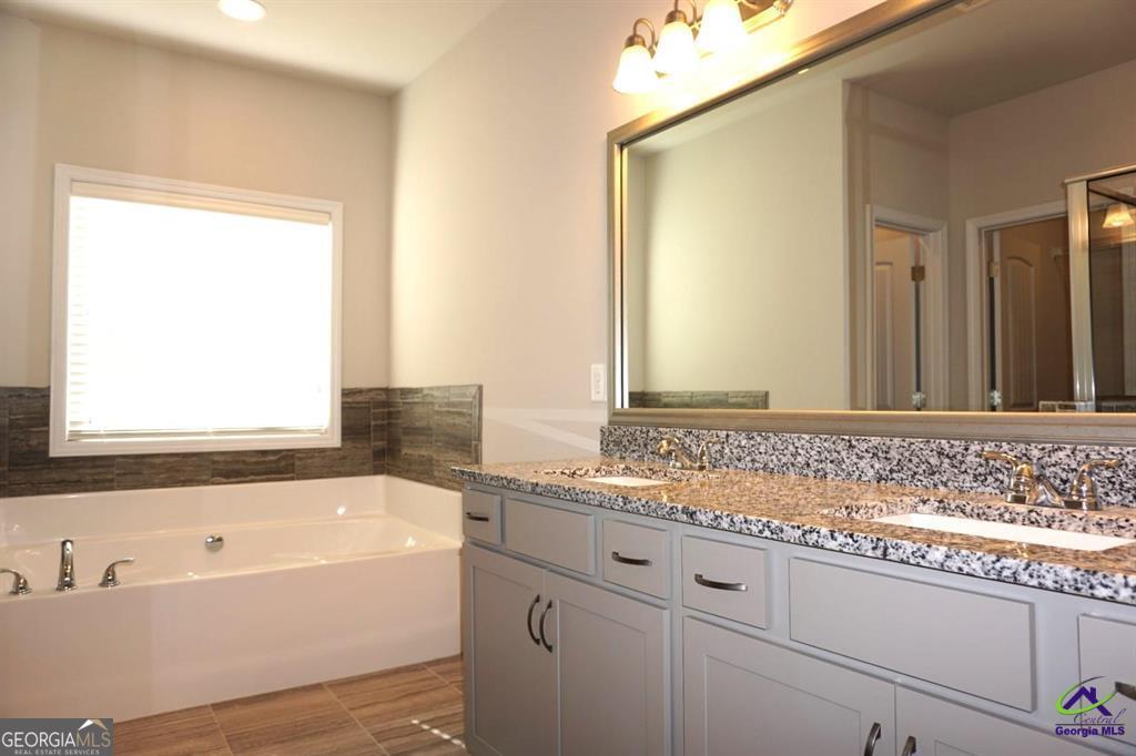 121 Bluecoat Trail Byron GA 31008