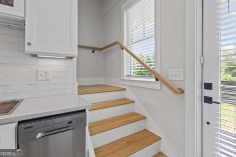 184 W Jarrard St Unit 2 Cleveland GA 30528
