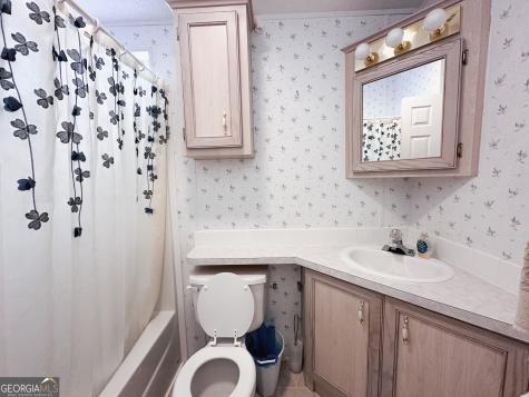 68 Nomad Trail Cleveland GA 30528