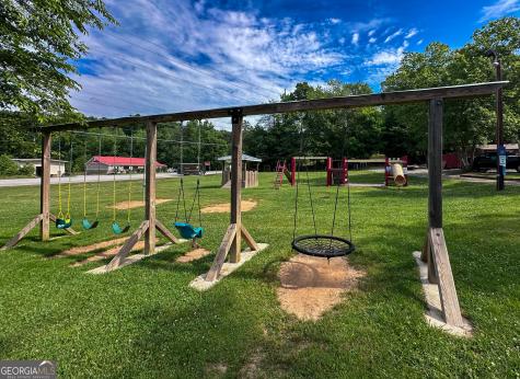 68 Nomad Trail Cleveland GA 30528