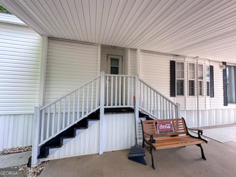 68 Nomad Trail Cleveland GA 30528