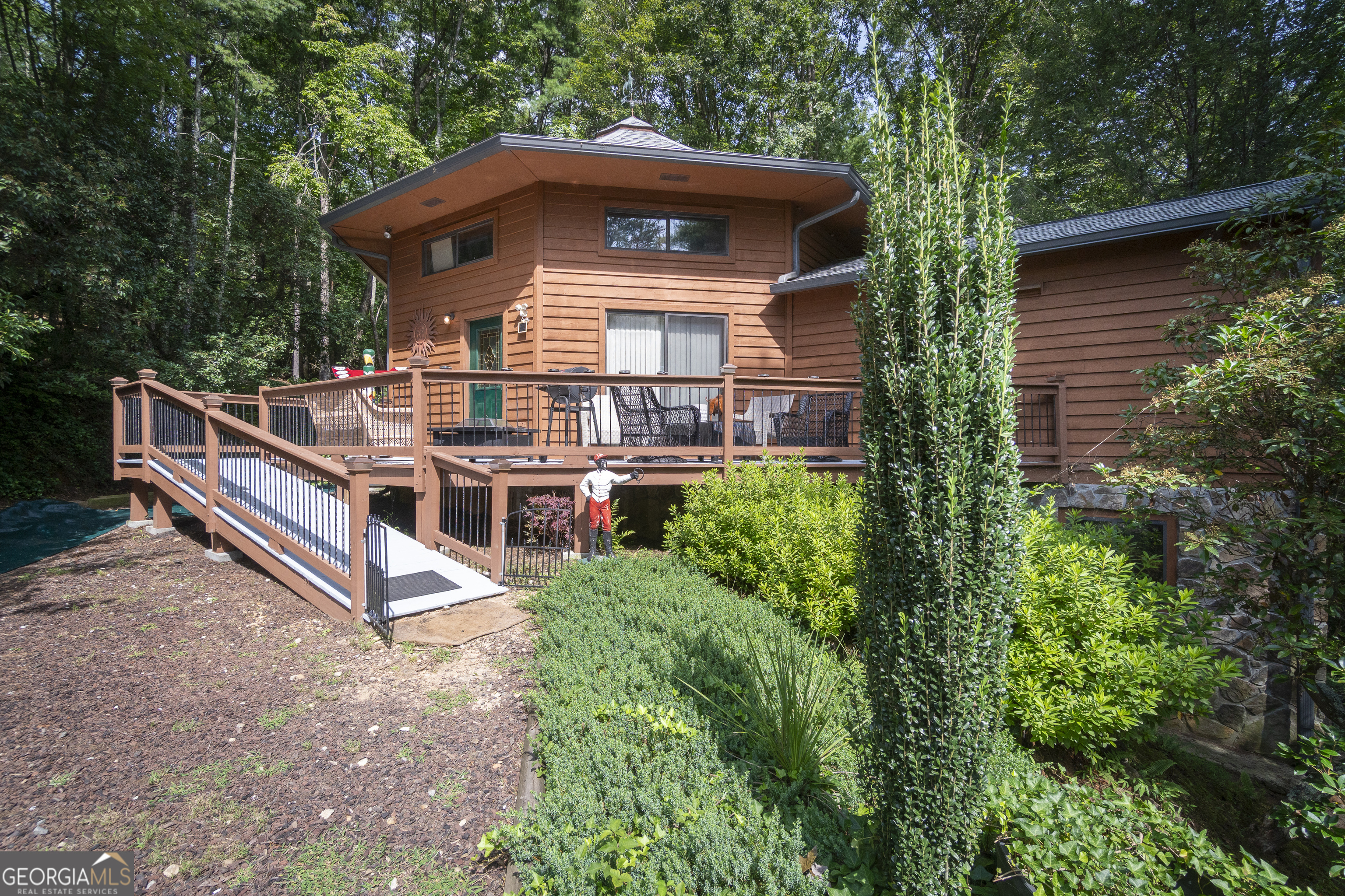 7869 Highway 75 Alt Helen GA 30545