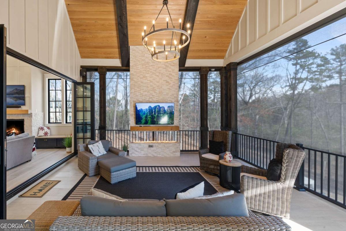 761 Woodvale Point Suwanee GA 30024