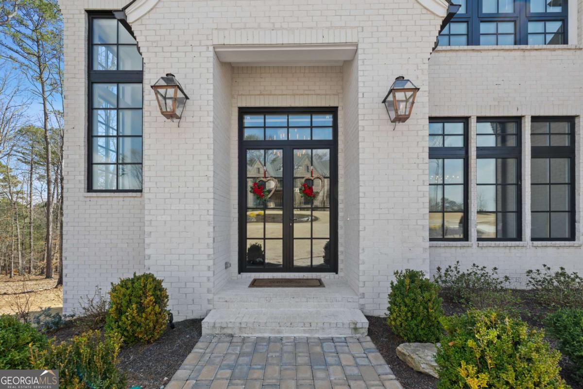 761 Woodvale Point Suwanee GA 30024