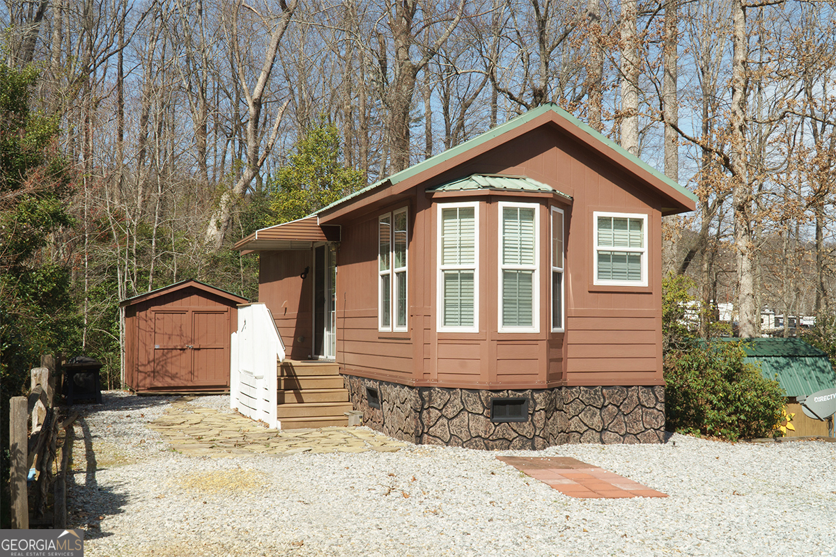 16 Bear Lovers Court Cleveland GA 30528