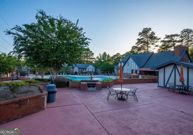 6851 Roswell Road Atlanta GA 30328