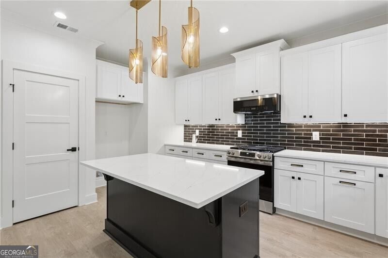 2425 Elmwood Circle Atlanta GA 30339