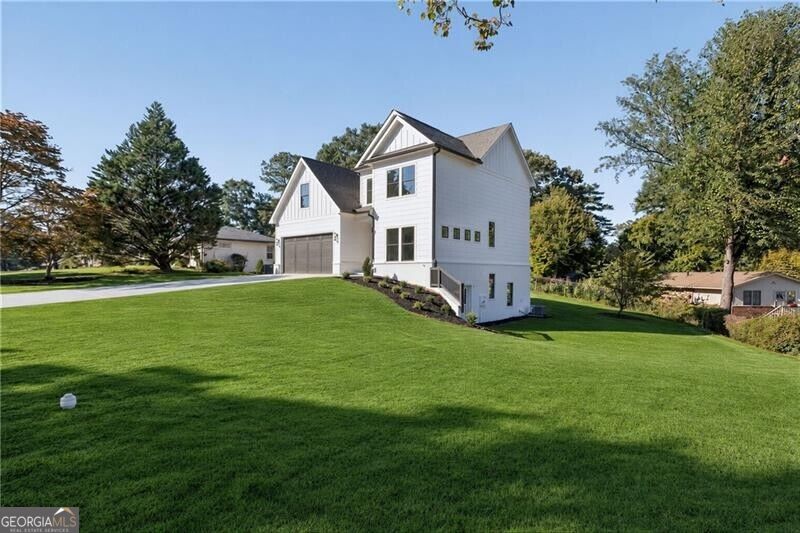2425 Elmwood Circle Atlanta GA 30339