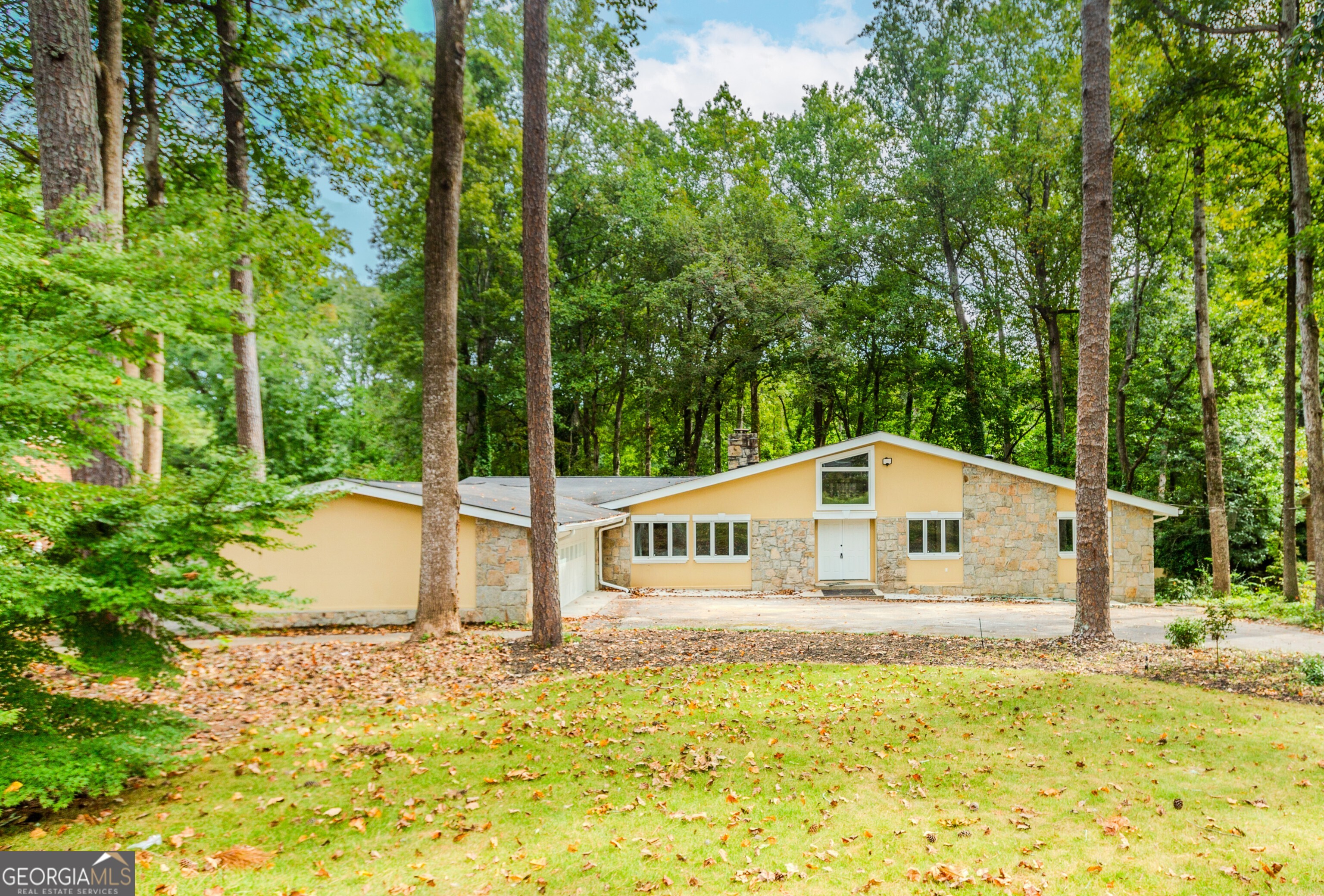 247 Old Timber Road Lawrenceville GA 30046