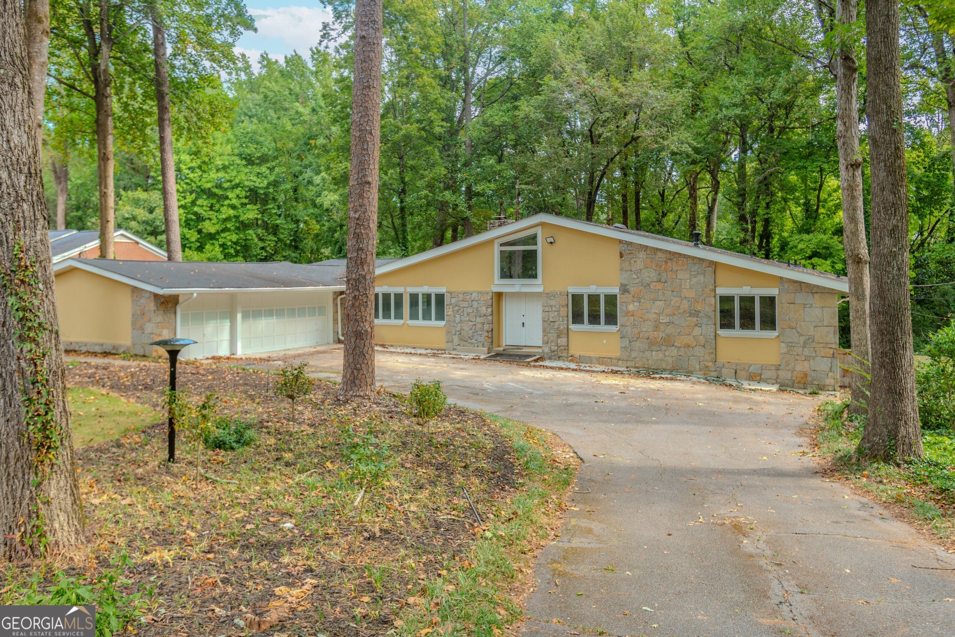 247 Old Timber Road Lawrenceville GA 30046