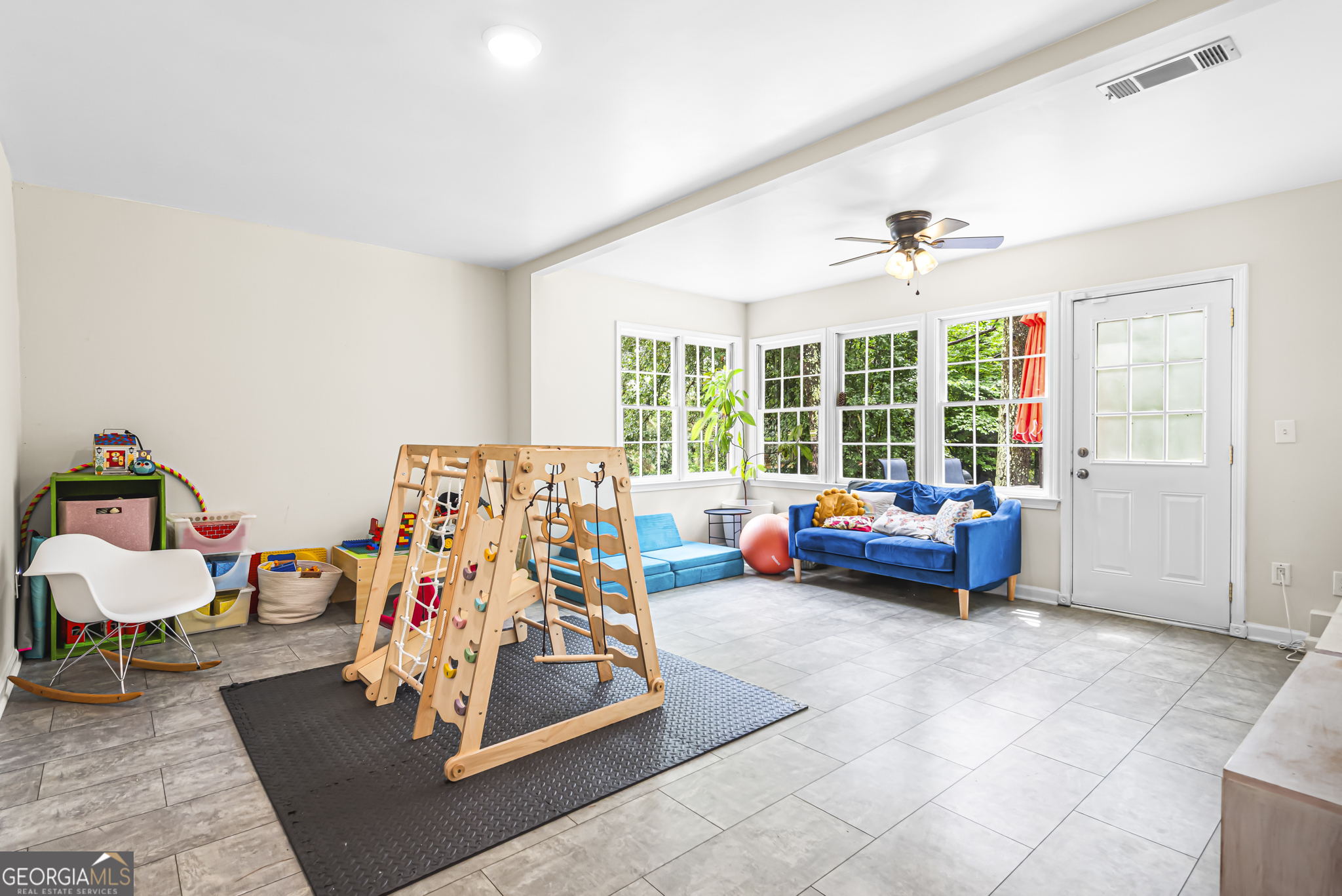 105 Leyland Court Fayetteville GA 30215