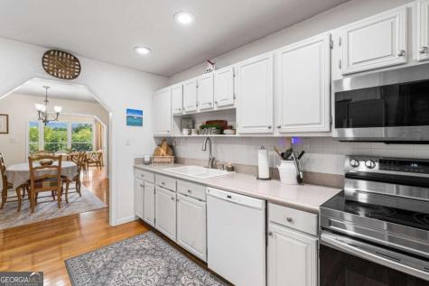 5686 Pine Crest Road Young Harris GA 30582
