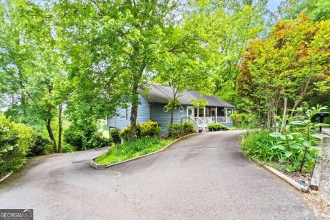 5686 Pine Crest Road Young Harris GA 30582