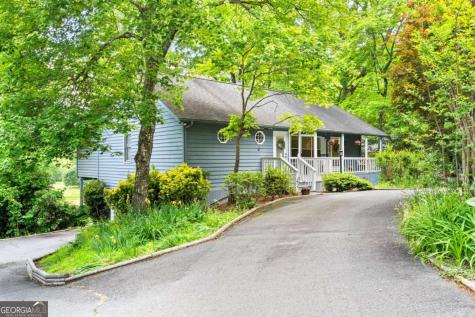 5686 Pine Crest Road Young Harris GA 30582