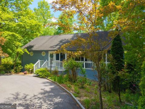 5686 Pine Crest Road Young Harris GA 30582