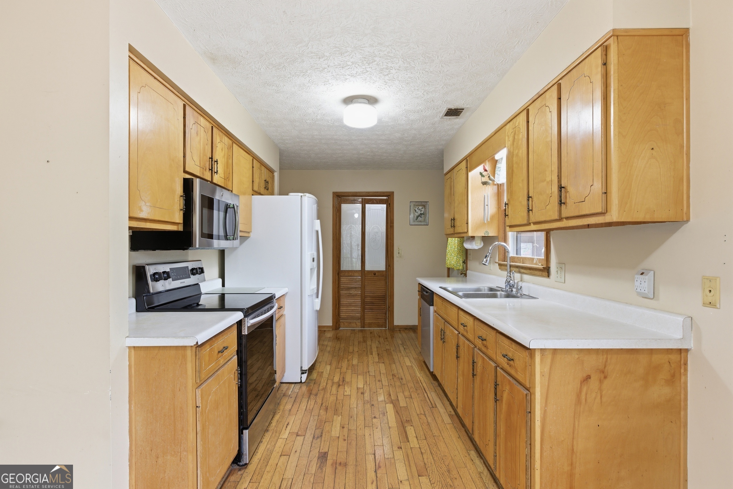 143 Copperhead Road Cornelia GA 30531