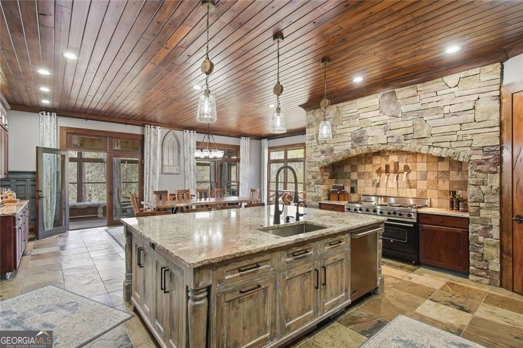 124 Wilderness Way Ellijay GA 30536