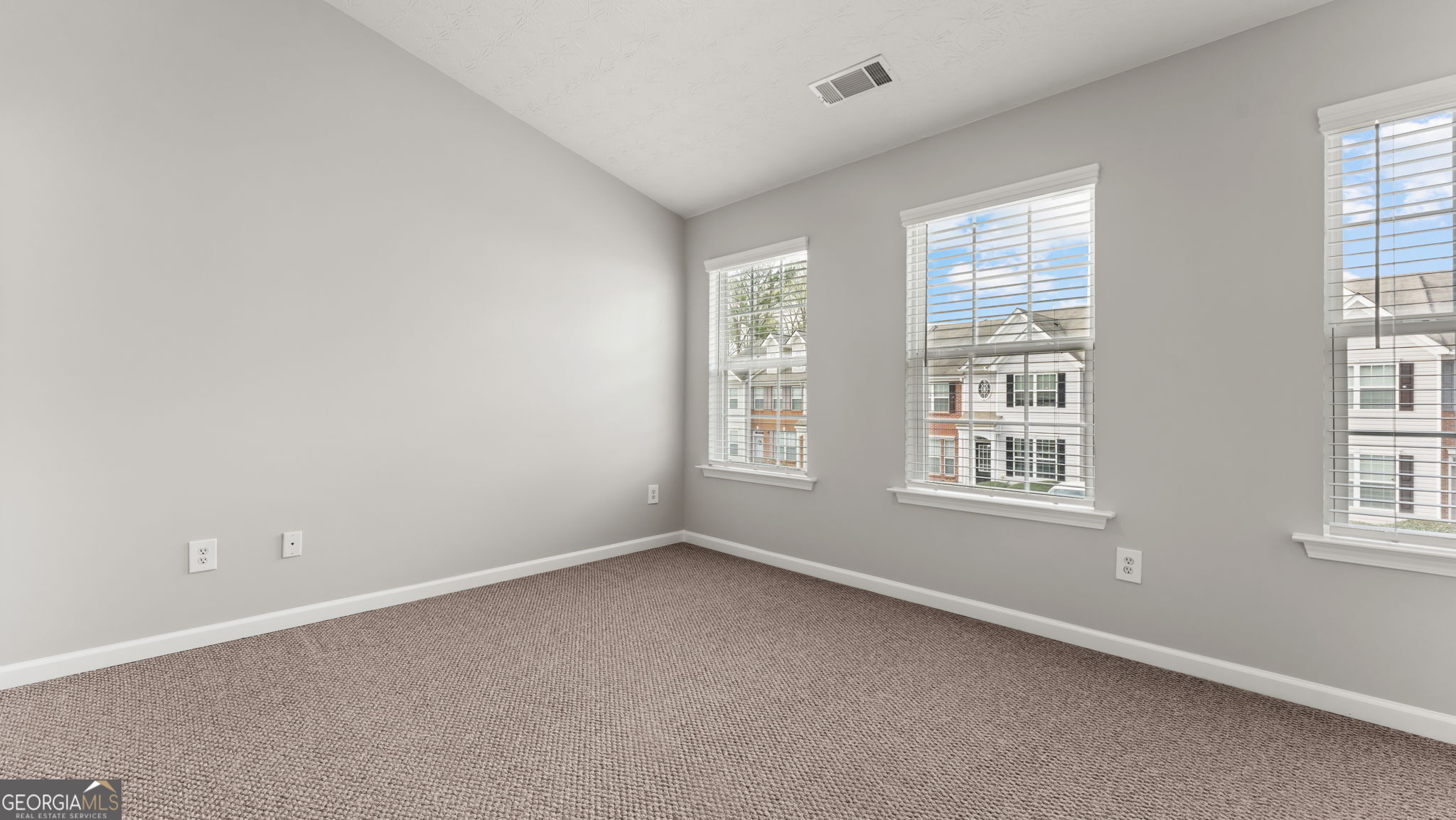 2743 Heathrow Drive Lawrenceville GA 30043