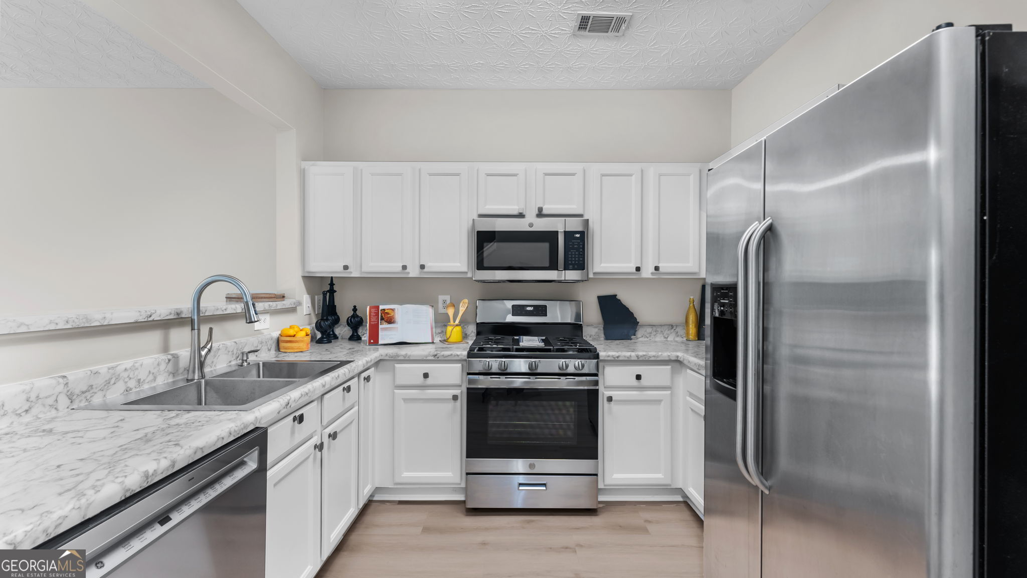 2743 Heathrow Drive Lawrenceville GA 30043