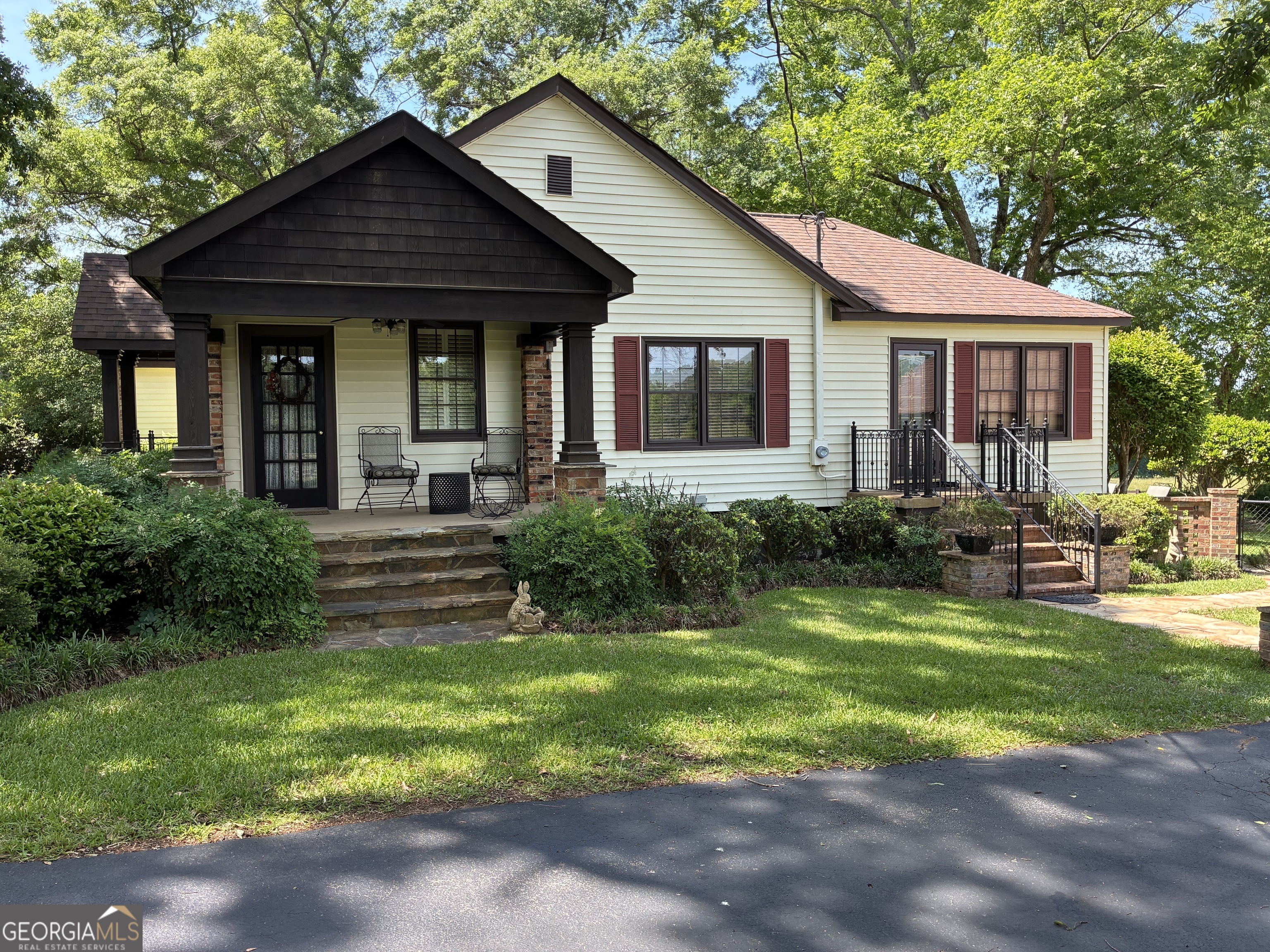 5645 Hwy 42 S. Forsyth GA 31029