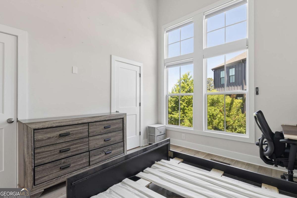 913 Brees Court Atlanta GA 30318