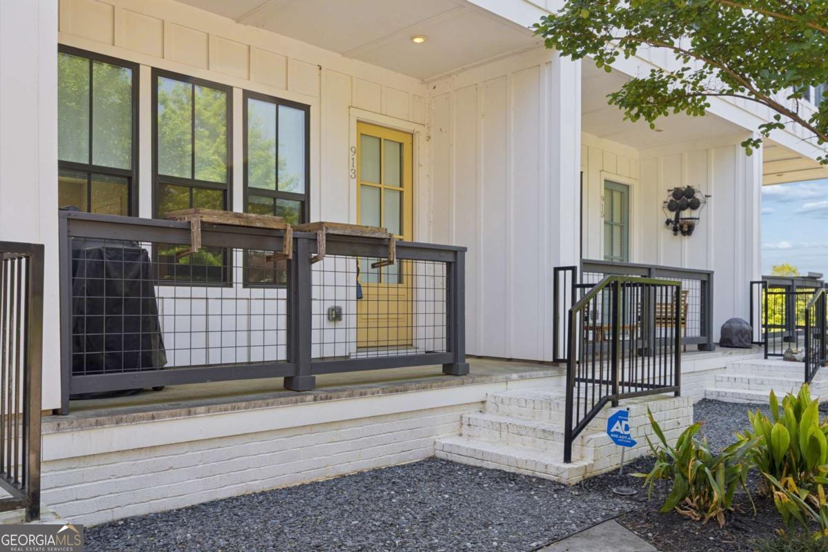913 Brees Court Atlanta GA 30318