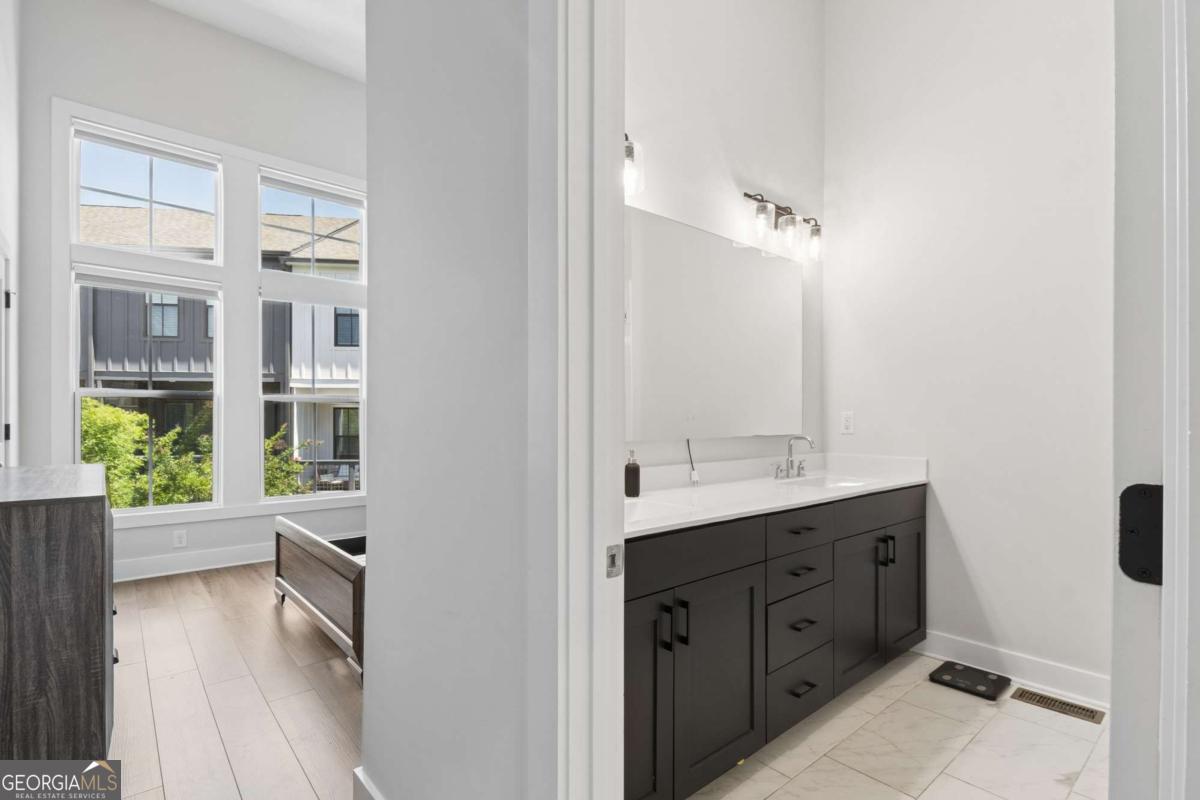 913 Brees Court Atlanta GA 30318