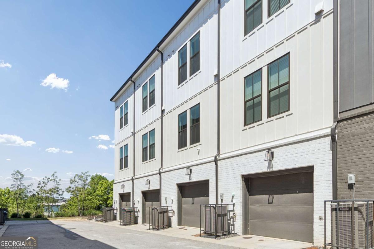 913 Brees Court Atlanta GA 30318