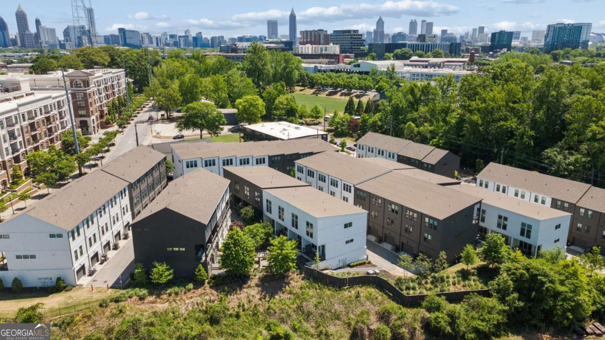 913 Brees Court Atlanta GA 30318