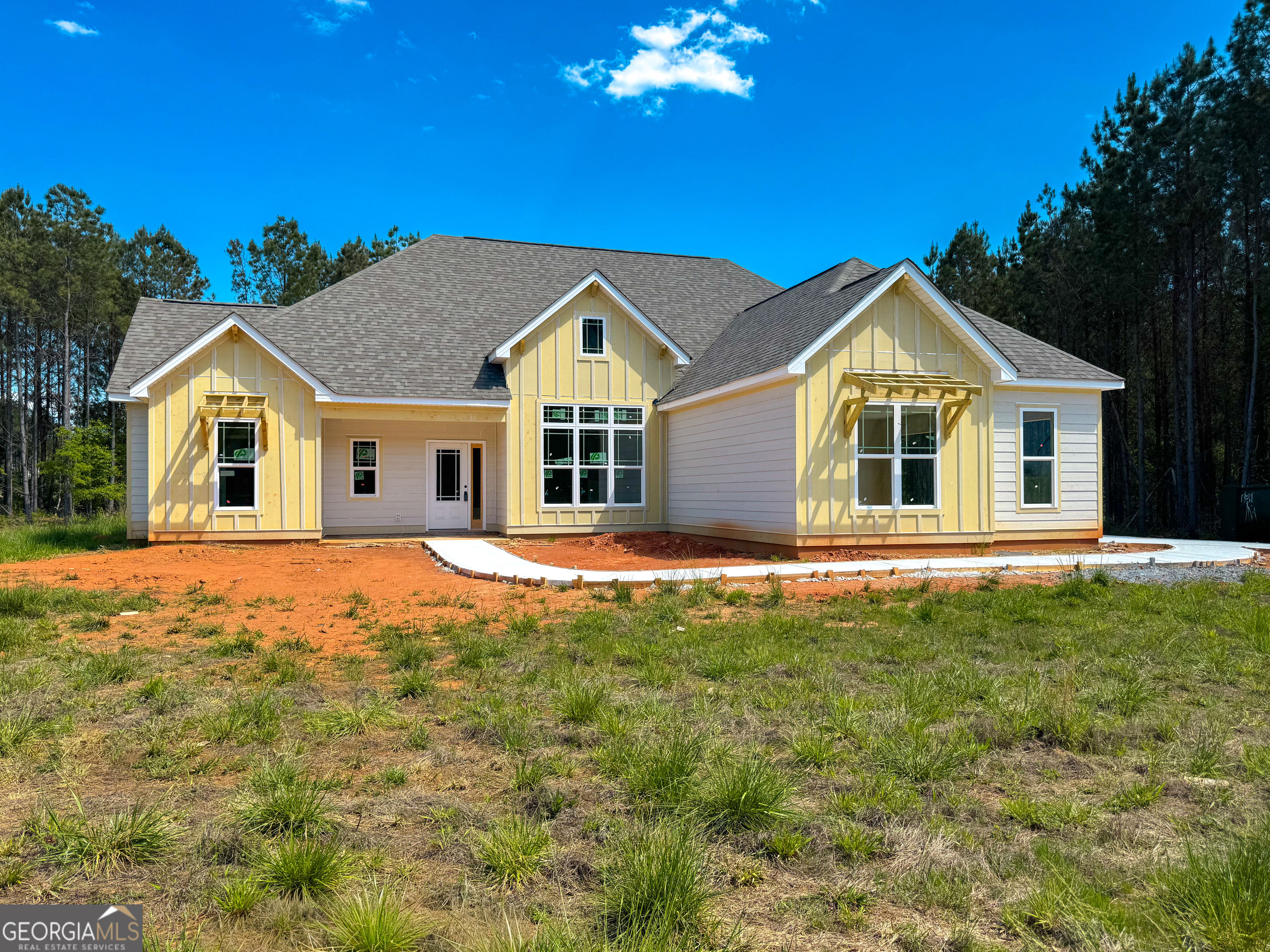 41 Commanche Circle Williamson GA 30292