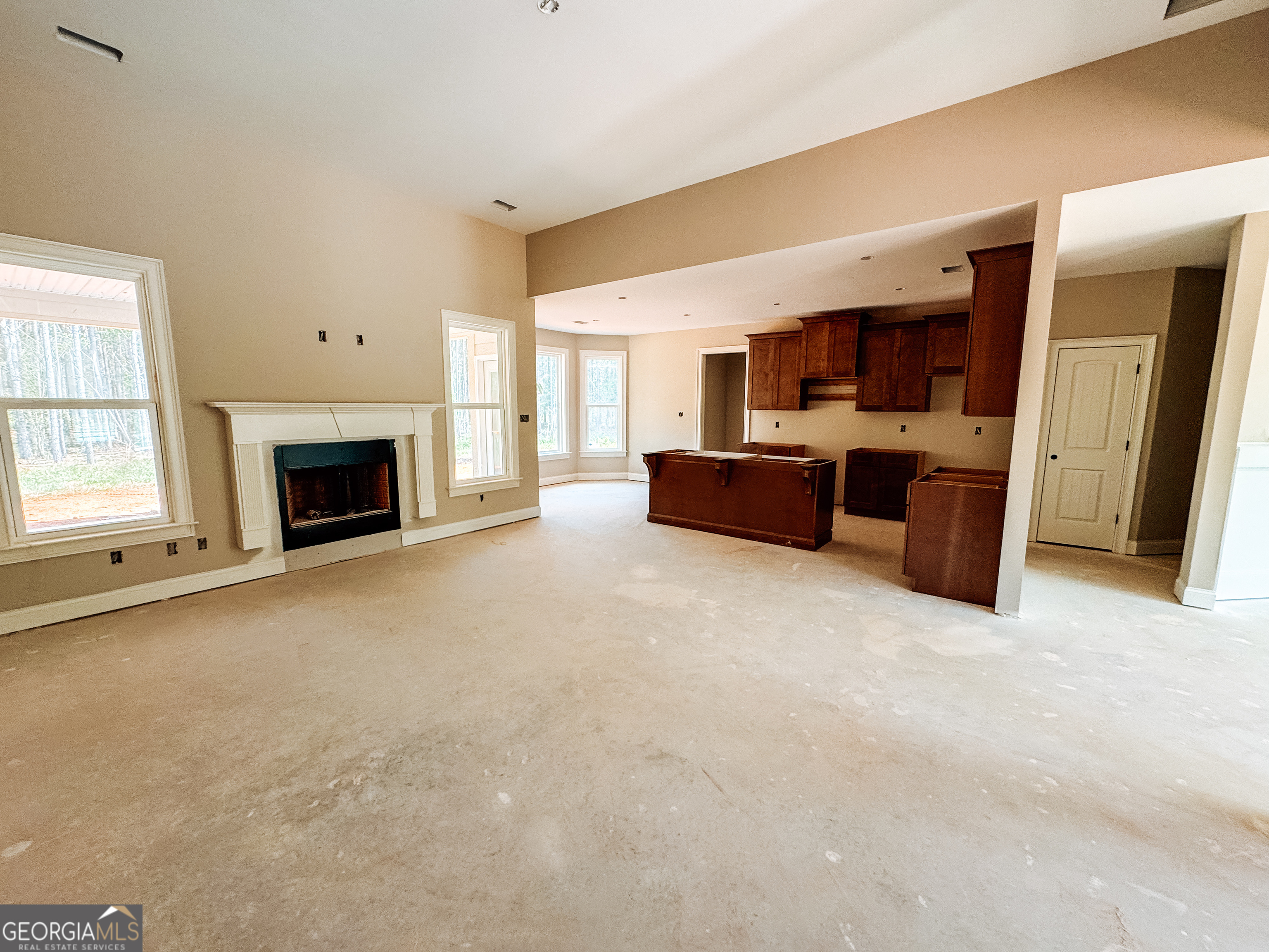 41 Commanche Circle Williamson GA 30292