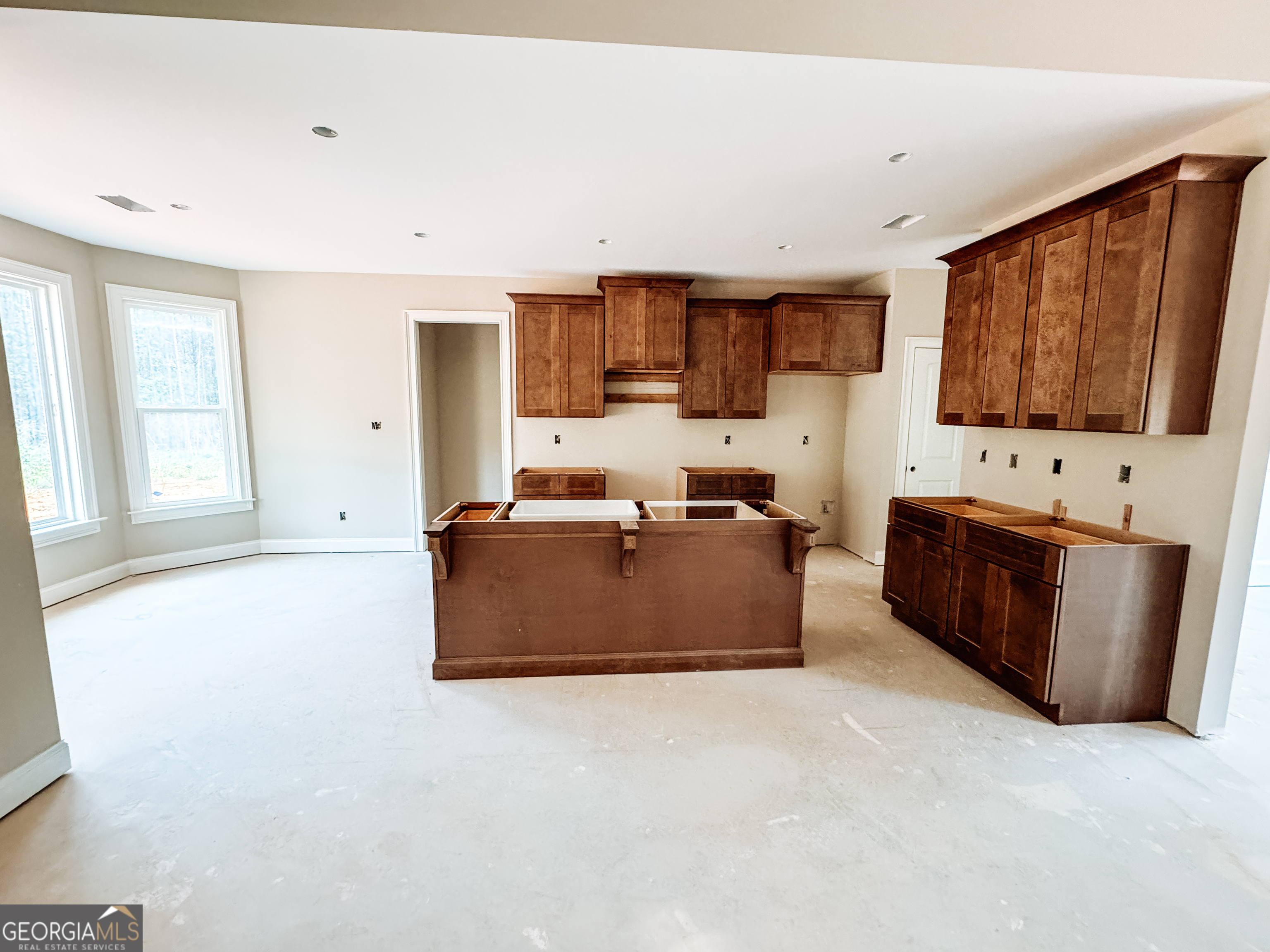 41 Commanche Circle Williamson GA 30292