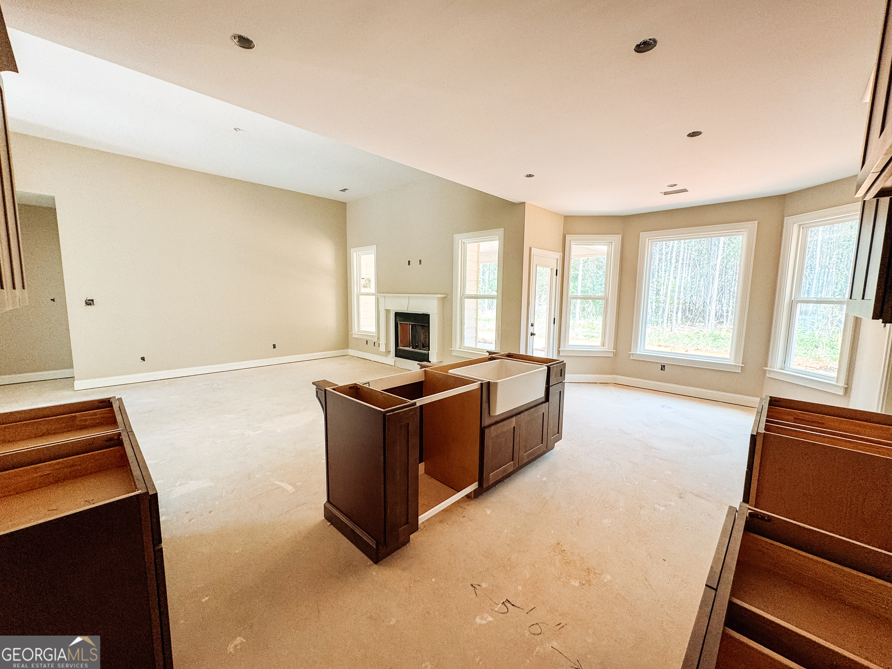 41 Commanche Circle Williamson GA 30292