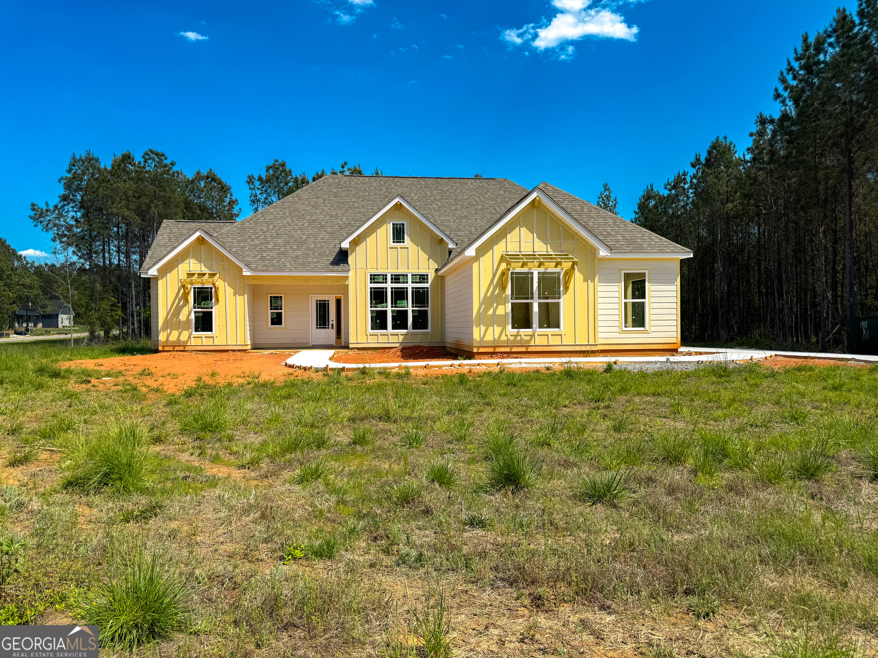 41 Commanche Circle Williamson GA 30292