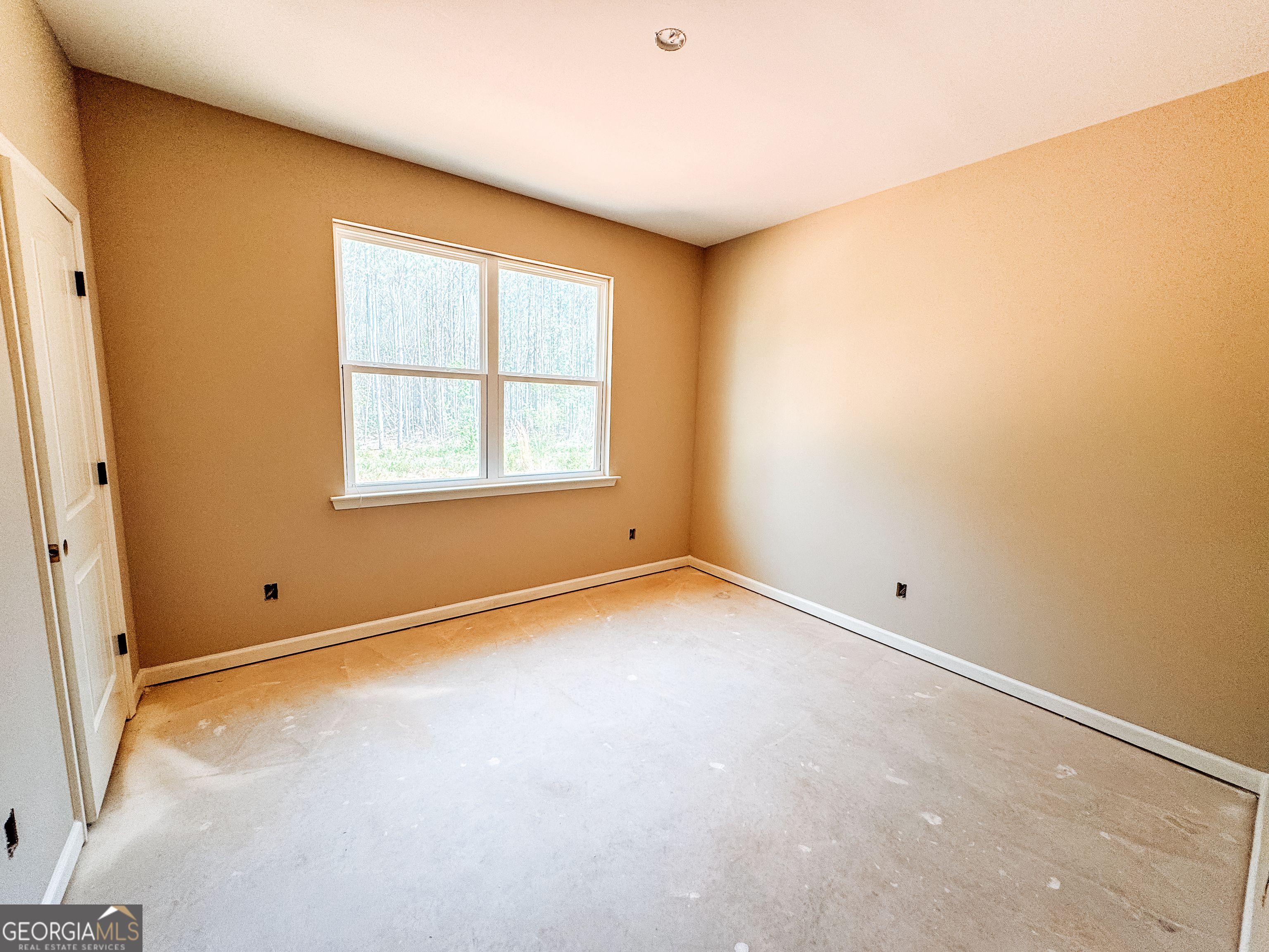 41 Commanche Circle Williamson GA 30292