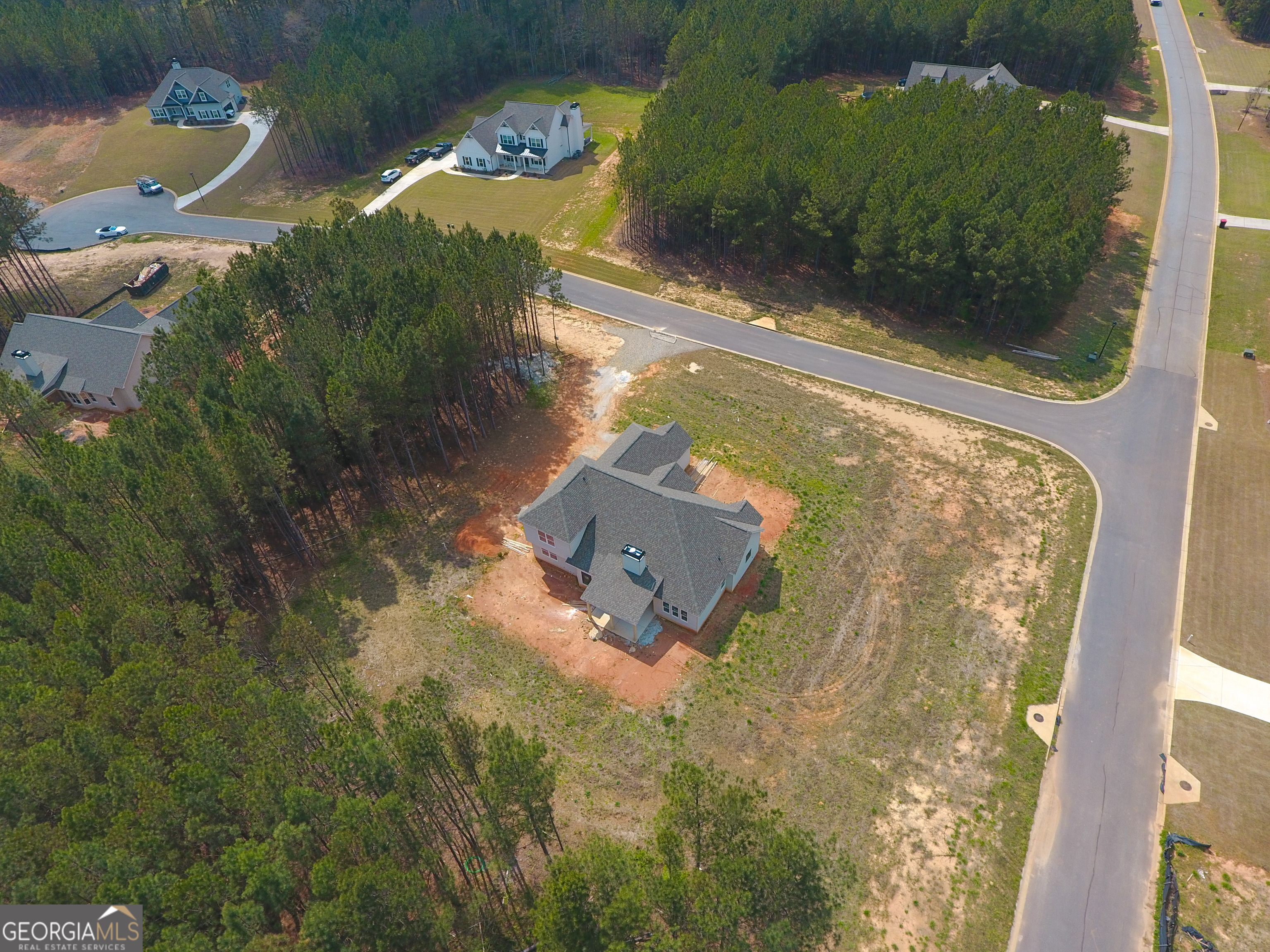 41 Commanche Circle Williamson GA 30292