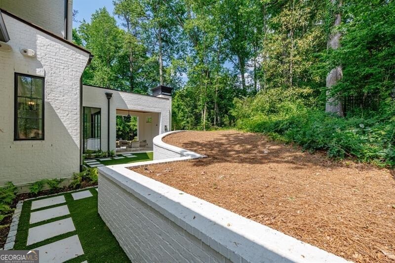 2983 Habersham Court NW Atlanta GA 30305