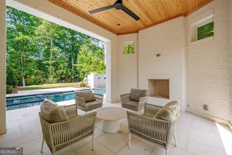 2983 Habersham Court NW Atlanta GA 30305