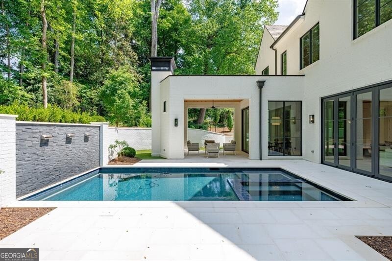 2983 Habersham Court NW Atlanta GA 30305