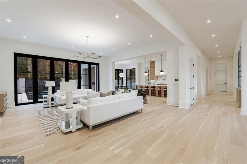 2983 Habersham Court NW Atlanta GA 30305