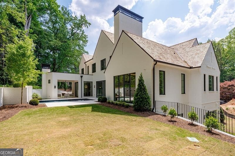 2983 Habersham Court NW Atlanta GA 30305