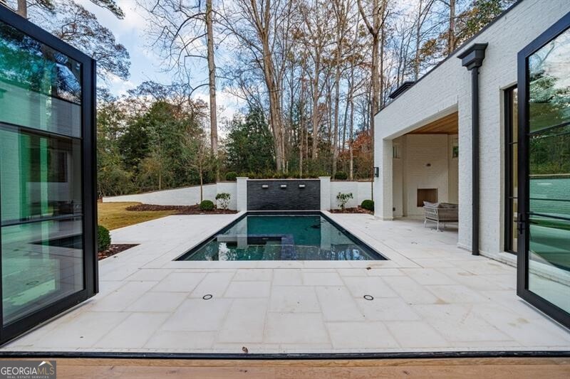 2983 Habersham Court NW Atlanta GA 30305