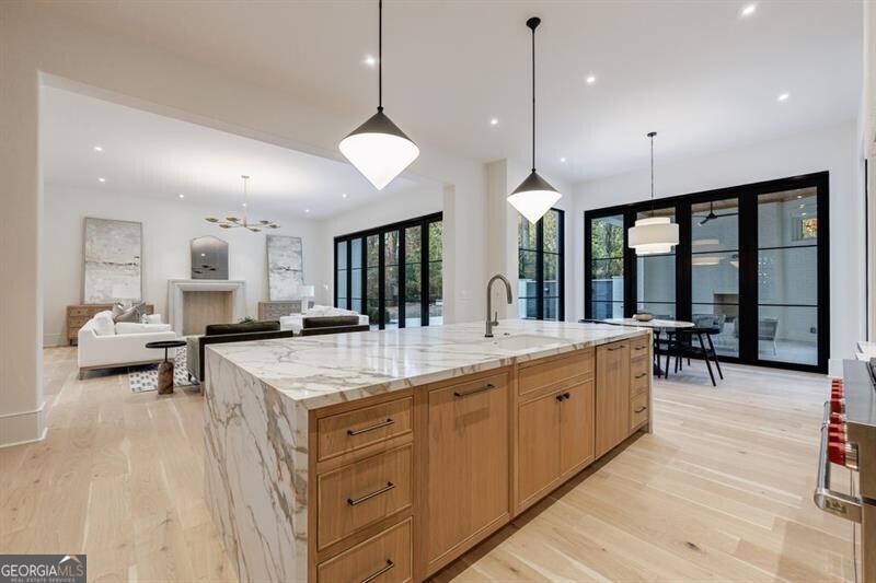 2983 Habersham Court NW Atlanta GA 30305